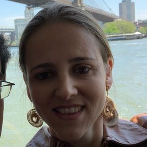 Meet your Posher, Aline